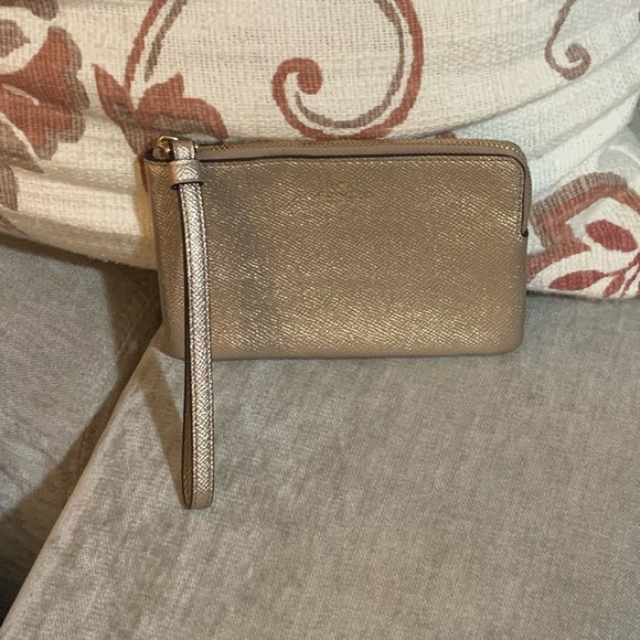 Coach Wristlet - Picture 2 of 8